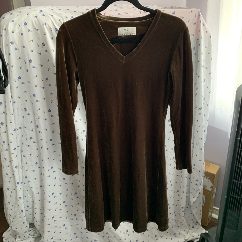 Brown Long Sleeve Velvet Dress